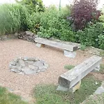 Příjemný Křoví V Rodinném Domku Se Sdíleným Bazénem, Terasou A Zahradou * Krovi