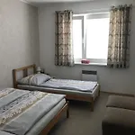 Appartement Příjemný Křoví V Rodinném Domku Se Sdíleným Bazénem, Terasou A Zahradou *